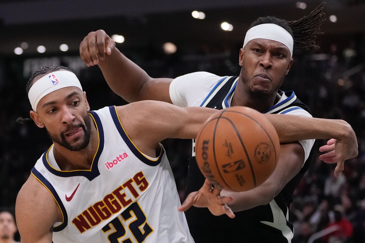 NBA | Denver Nuggets resisten en Milwaukee y frenan a unos Bucks en caída libre, 102-100