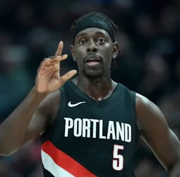 NBA | Nueva York estudia a Jrue Holiday como refuerzo estratégico para su perímetro