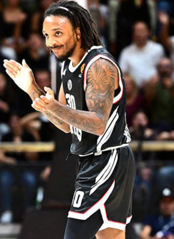Matt Morgan impulsa a la Virtus en el derbi italiano y frena a Olimpia Milano en la EuroLeague (97-85)