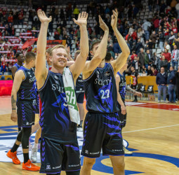El Surne Bilbao corta su sequía a domicilio en Fontajau tras un final ajustado (89-93)