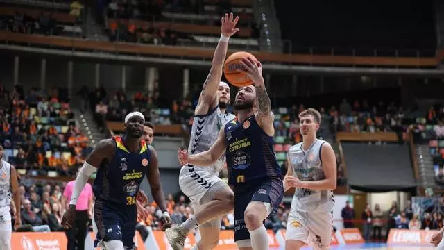 81-76 | El Leyma sobrevive al alambre y tumba al Zamora desde la defensa