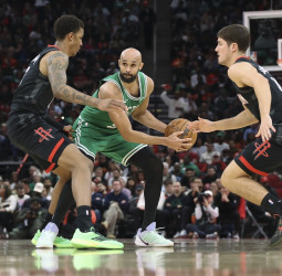 NBA: Derrick White impulsa a los Boston Celtics con un tercer cuarto decisivo ante Houston Rockets (114-93)