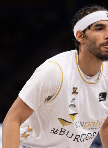 Jhivvan Jackson, baja hasta final de temporada