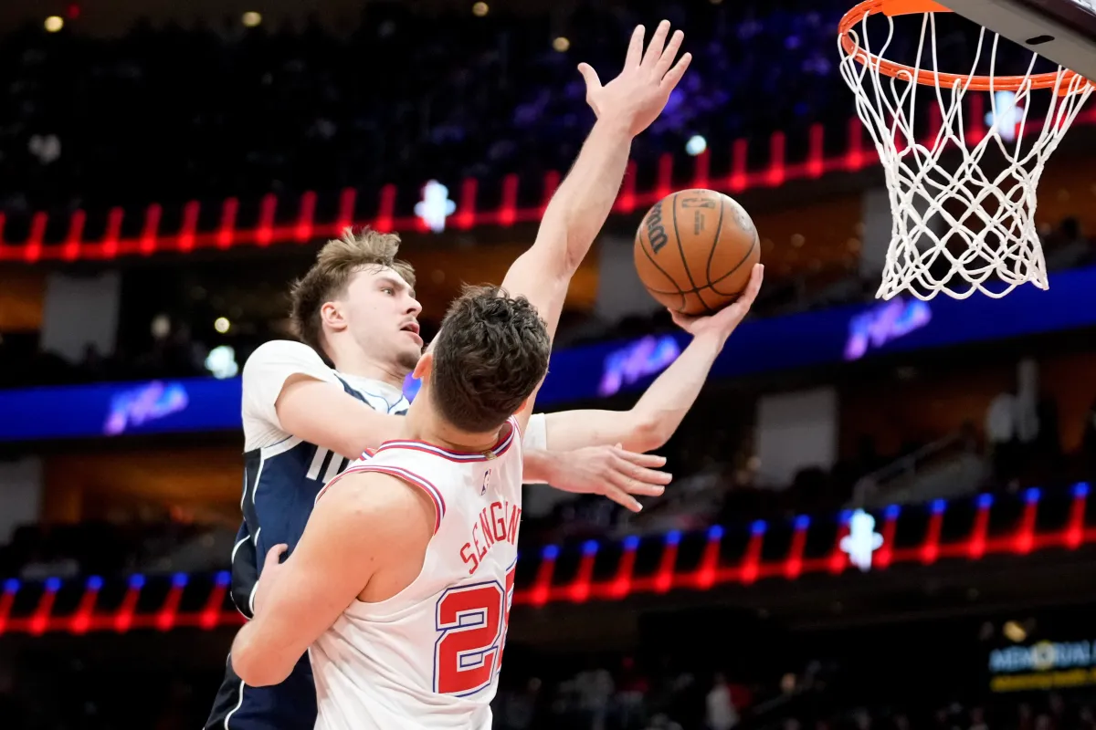 NBA | Amen Thompson impulsa a Houston Rockets en un final eléctrico ante Dallas Mavericks (111-107)