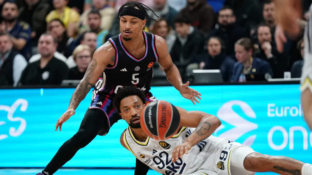 EuroLeague: Fenerbahçe resiste en París y encadena su sexta victoria consecutiva (90-92)