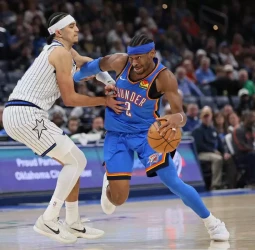 NBA: Isaiah Hartenstein firma su primer triple-doble en la contundente victoria de Oklahoma City Thunder ante Orlando Magic (128-92)