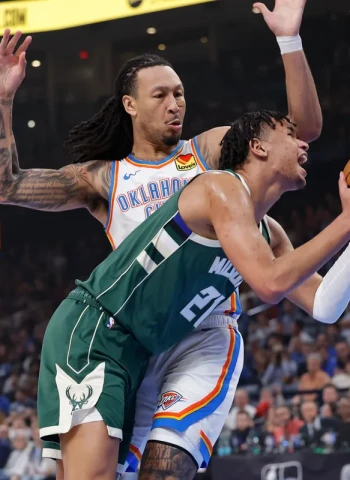 NBA: Ousmane Dieng impulsa a los Milwaukee Bucks ante Oklahoma City Thunder (110-93)
