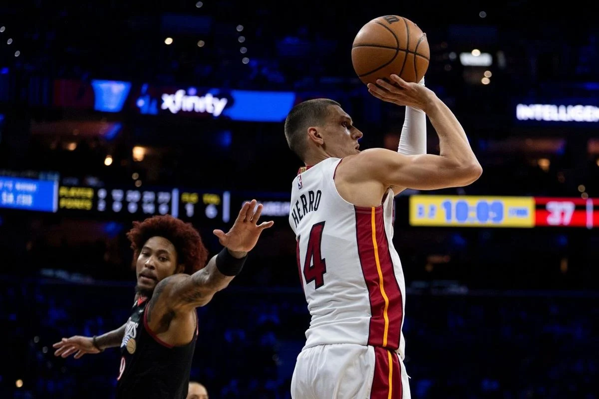 NBA: Noche de exhibiciones individuales con triunfos clave de Sixers, Spurs y Suns