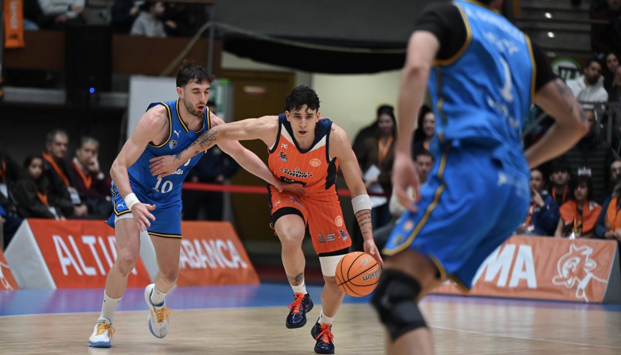 Leyma Coruña Overwhelms Estudiantes and Turns Coliseum Into a Celebration (105-82)