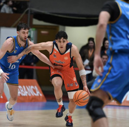El Leyma Coruña desborda al Estudiantes y convierte el Coliseum en una fiesta (105-82)
