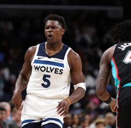 Resultados NBA: Embiid desata a los 76ers, Hornets sorprenden a Spurs y Rockets imponen su ritmo