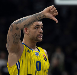 Jimmy Clark tumba al Partizan sobre la bocina en un duelo frenético de Euroleague, 95-93