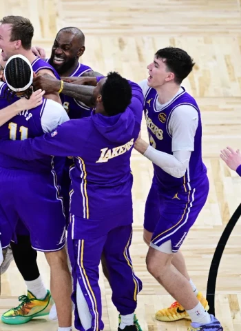 NBA: Luke Kennard decide sobre la bocina para los Lakers ante Orlando (105-104)