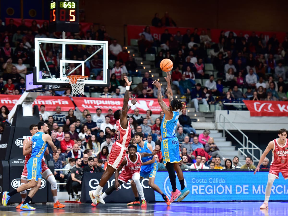 El UCAM Murcia sigue intratable como local (87-76)