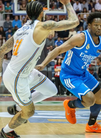 Real Madrid superó en los segundos finales al Bàsquet Girona, 93-85