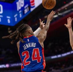 NBA: Detroit Pistons (113-110) Los Angeles Lakers | Daniss Jenkins firma 30 puntos y corta la racha de nueve victorias angelina