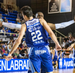 Victoria coral de un Flexicar Fuenlabrada que apunta a luchar por el playoff (87-67)