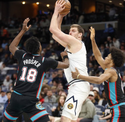 NBA: Ty Jerome lidera a Memphis Grizzlies (125-118) ante Denver Nuggets y corta una racha de ocho derrotas
