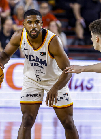 ACB: DeJulius desata a UCAM Murcia en el Nou Congost y tumba a BAXI Manresa (86-90)