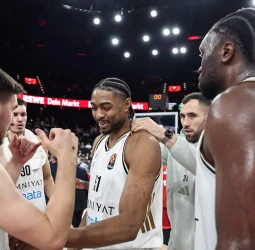 EuroLeague: Dubai BC asalta Múnich (74-87) liderado por Dwayne Bacon y vuelve a la senda del triunfo