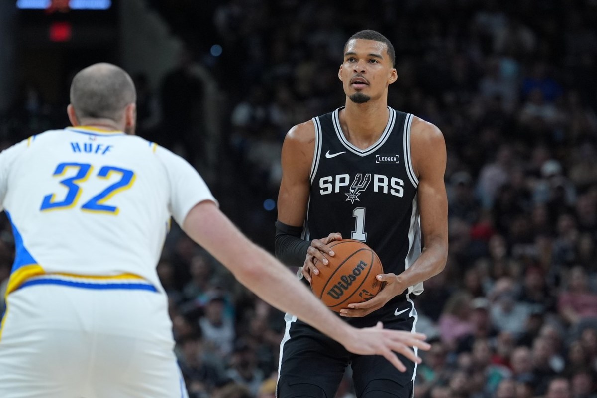 NBA: Victor Wembanyama lidera a San Antonio Spurs y agrava la crisis de Indiana Pacers con su 16ª derrota consecutiva (134-119)