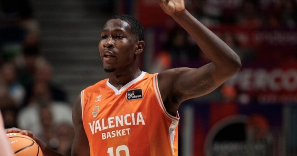 Valencia Basket asegura la continuidad de Omari Moore para la próxima temporada