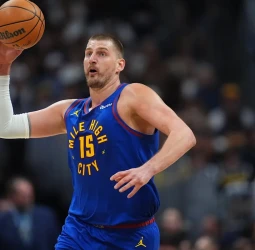 NBA: Nikola Jokic lidera la remontada de los Nuggets ante Warriors y suma su sexta victoria seguida (116-93)