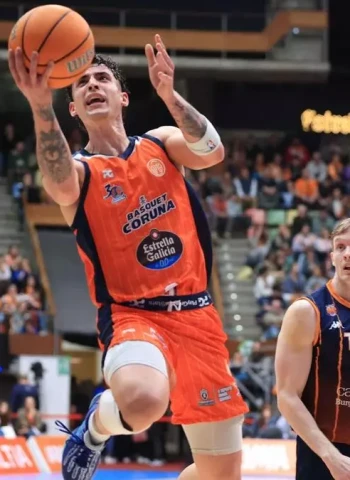 Primera FEB: Leyma Básquet Coruña arrolla a Tizona Burgos (105-84) en el Coliseum