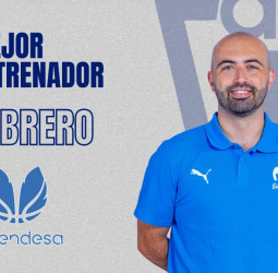 Olmo Gómez mejor entrenador de febrero