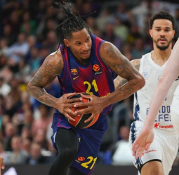El Barça cura sus heridas al derrotar a un inofensivo Efes (78-71)