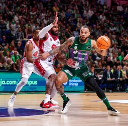 El Unicaja, de tres en tres ante Casademont Zaragoza (112-89)