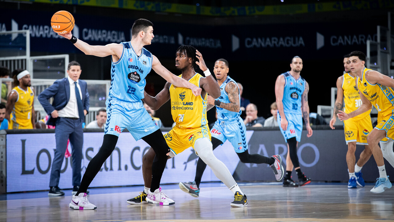 ACB: El Río Breogán rompe su mala racha y agrava la crisis del Dreamland Gran Canaria (75-83)