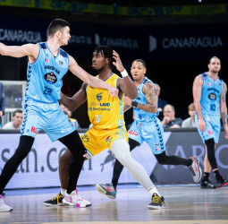 ACB: El Río Breogán rompe su mala racha y agrava la crisis del Dreamland Gran Canaria (75-83)