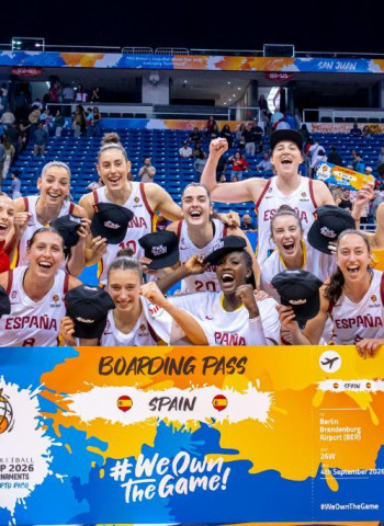 España certifica su billete a la Copa del Mundo ocho años después, 52-91