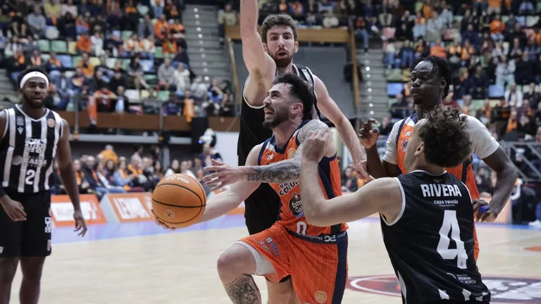 Primera FEB: Leyma Coruña supera a Cartagena y mantiene el liderato tras un duelo irregular (82-77)