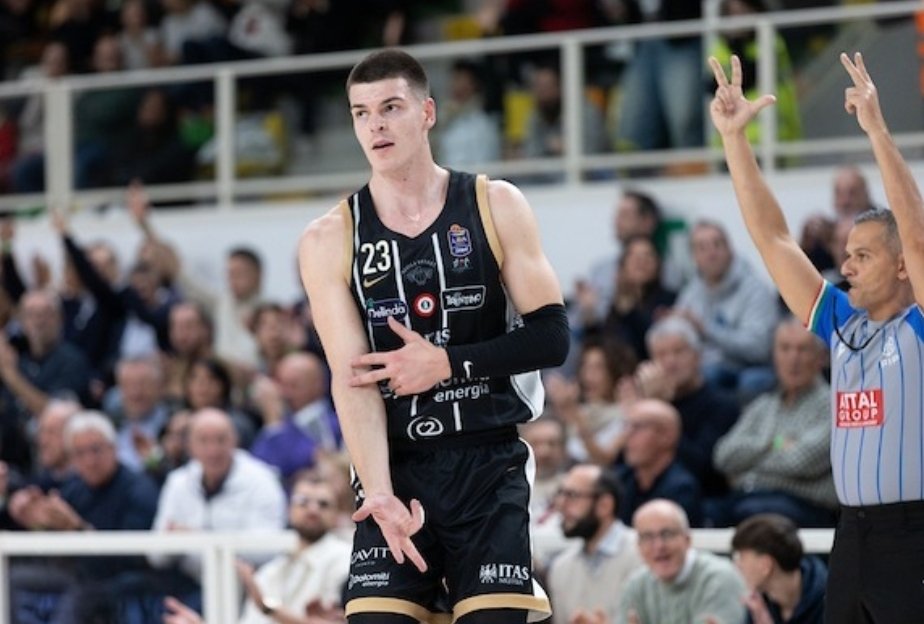 EuroLeague: Valencia Basket se interesa por Andrej Jakimovski