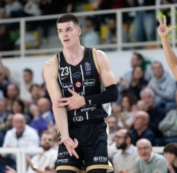 EuroLeague: Valencia Basket se interesa por Andrej Jakimovski