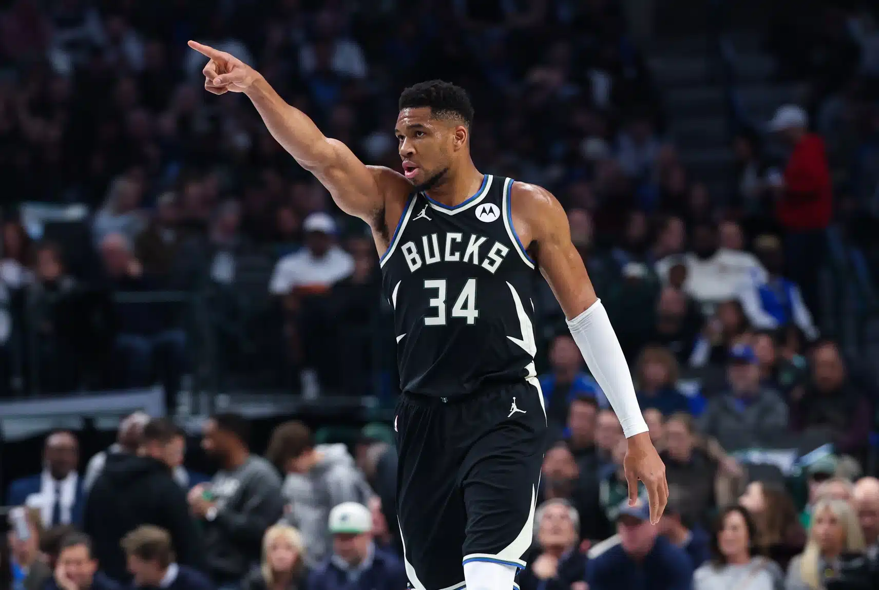 NBA: Milwaukee lanza un ultimátum sobre el futuro de Giannis Antetokounmpo