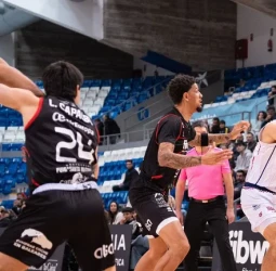 El Monbus Obradoiro cumple en Son Moix y supera con autoridad al Fibwi Mallorca (63-87)