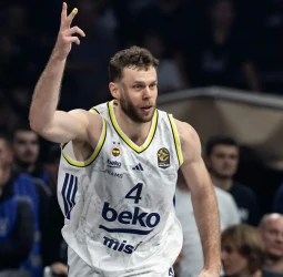 EuroLeague: Nicolo Melli seguirá en Fenerbahçe hasta 2028
