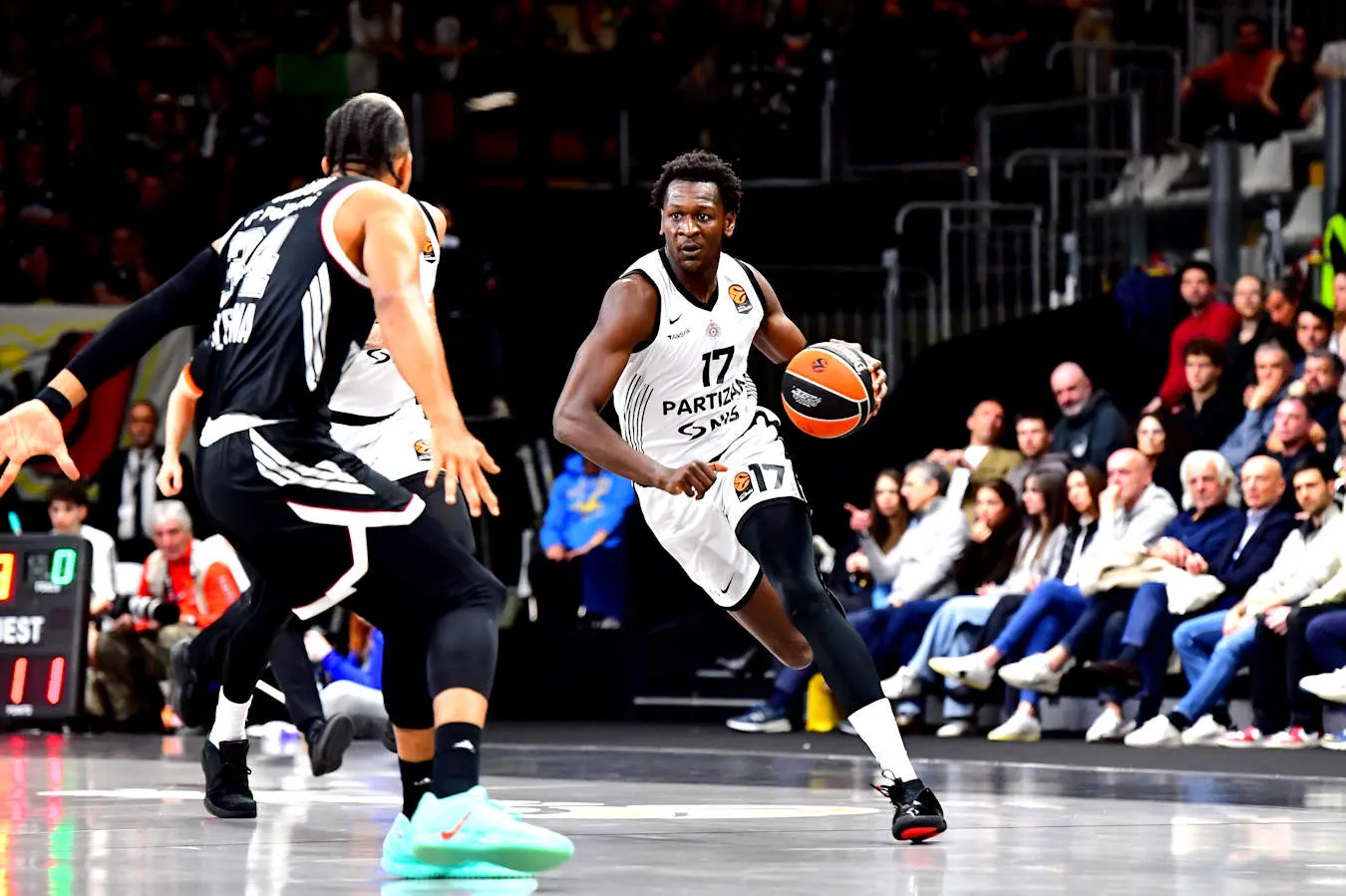 EuroLeague: Virtus Bolonia (82-88) Partizan | Bonga lidera el triunfo serbio en Italia
