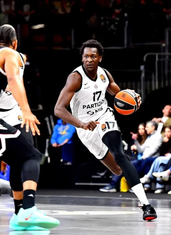 EuroLeague: Virtus Bolonia (82-88) Partizan | Bonga lidera el triunfo serbio en Italia