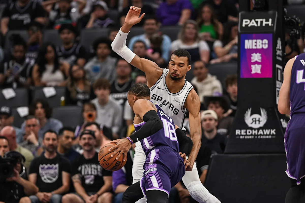 NBA: Victor Wembanyama lidera a San Antonio Spurs (132-104) ante Sacramento Kings en una victoria contundente a domicilio