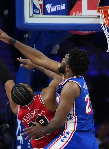 NBA: Jokic roza el 20-20-20, Dončić firma 43 puntos y los Celtics frenan al líder Thunder