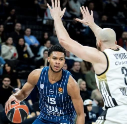 EuroLeague: Anadolu Efes (88-91) ASVEL Villeurbanne | Braian Angola decide un duelo dramático en Estambul