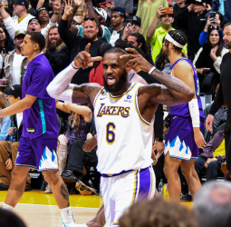 El problema incómodo de los Lakers: LeBron James ya no mejora al equipo