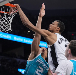 NBA: Victor Wembanyama regresa con 32 puntos y guía a los San Antonio Spurs ante Charlotte Hornets (115-102)