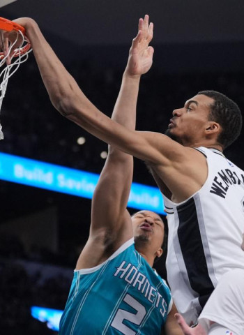 NBA: Victor Wembanyama regresa con 32 puntos y guía a los San Antonio Spurs ante Charlotte Hornets (115-102)