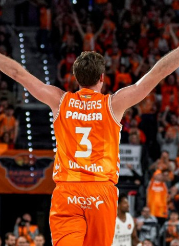 EuroLeague: Valencia gana en Bolonia con un Nathan Reuvers descomunal (81-94)
