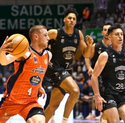 Un derbi gallego como puerta al ascenso once años después